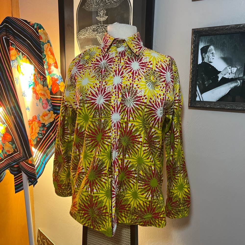 Vibrant Starburst Pattern Shirt